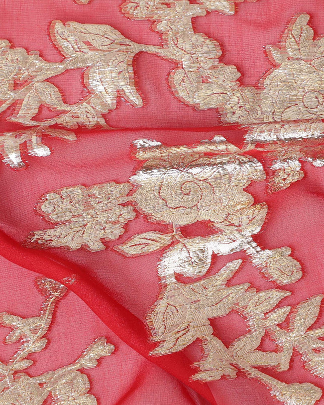 تطريز ذهبي معدني كوري جنوبي على قماش شيفون حرير خالص، أحمر مرجاني - عرض 140 سم-D17776