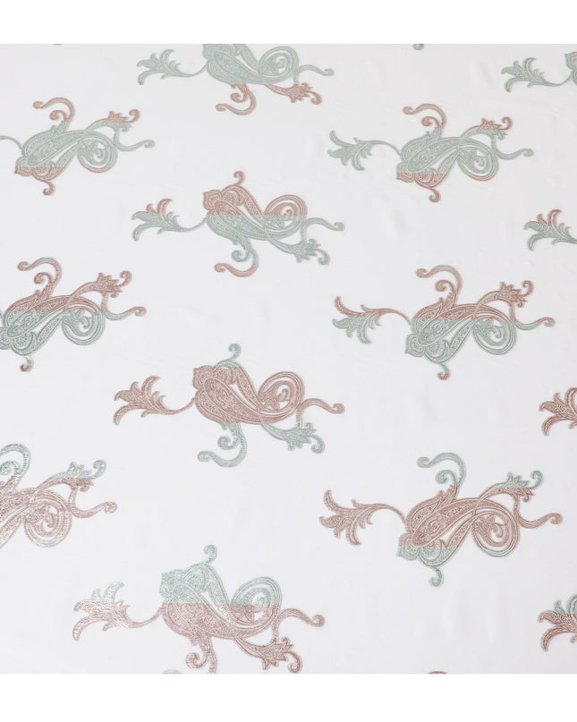 شيفون حرير ابيض كلاسيكي مع بيزلي مطرز 140سم - نسيج كوري جنوبي أنيق-D17793