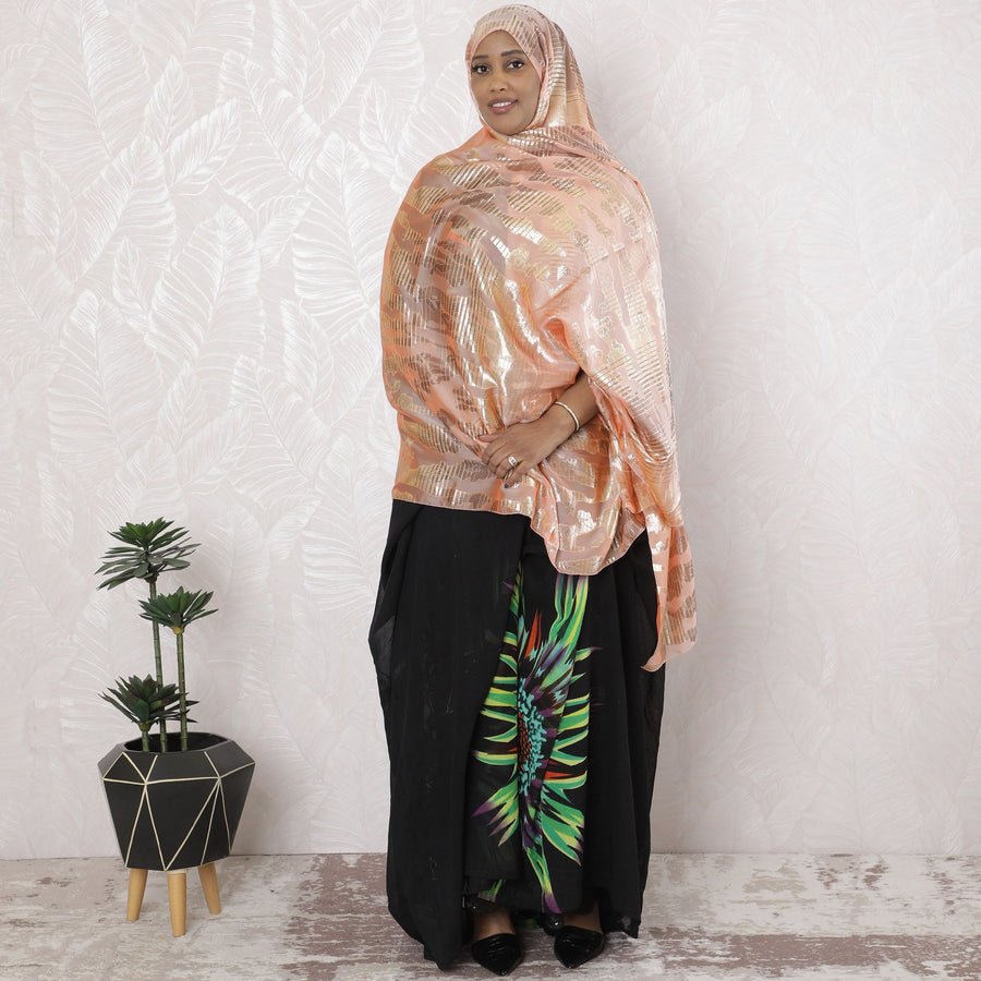 سمك السلمون الخوخي الفاخر الفرنسي النقي (الفرانساوي) من الشيفون الحريري مع اللوريكس المعدني الذهبي بتصميم تجريدي-D17145