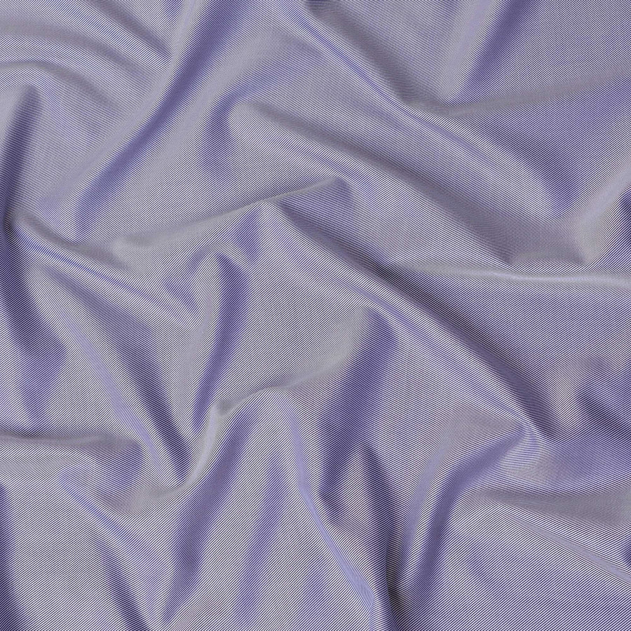 قماش القمصان الإيطالي الفاخر بنسبة 100% من القطن الإيطالي باللون الأزرق اللافندر مع طباعة بيضاء في نسيج قطني طويل-D16479