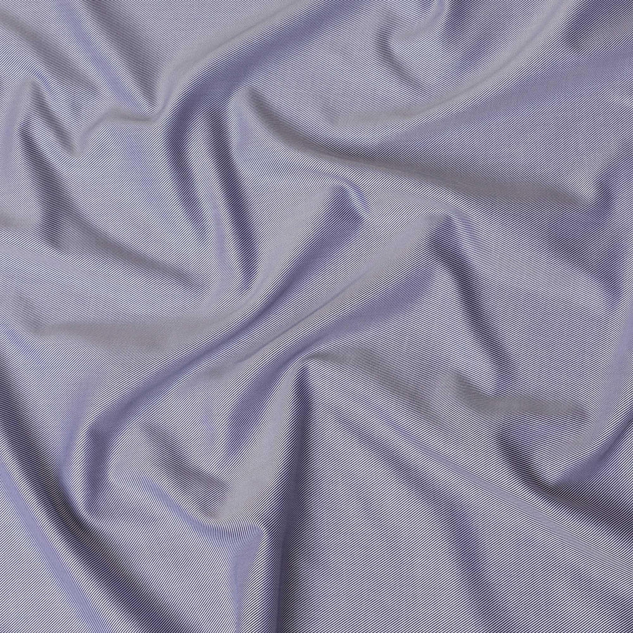 قماش القميص الأزرق الإيطالي الفاخر 100% من القطن مع طباعة بيضاء في نسيج قطني طويل-D16480