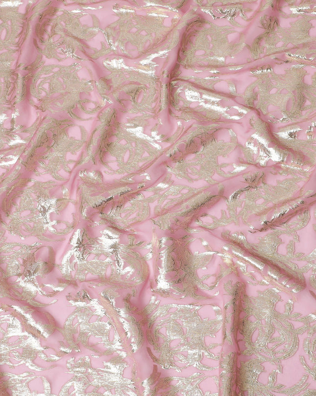 قماش شيفون من الحرير الخالص الفاخر باللون الوردي الفاتح مع لوريكس معدني ذهبي بتصميم تجريدي -D17223