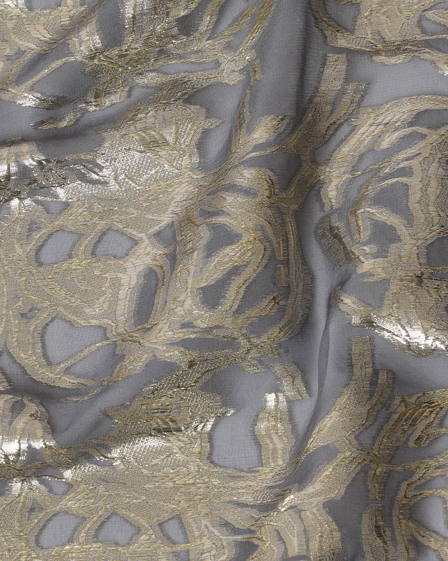 قماش شيفون من الحرير الخالص باللون الرمادي مع لوريكس معدني ذهبي بتصميم تجريدي -D17225