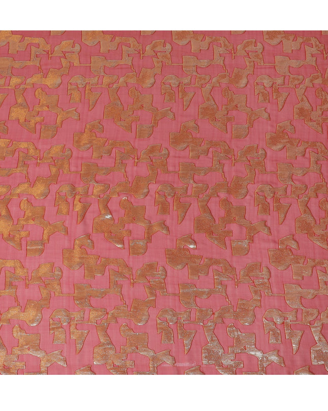 قماش شيفون من الحرير الخالص باللون الأحمر القرمزي مع لوريكس معدني ذهبي بتصميم تجريدي -D17228