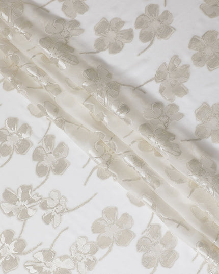 قماش شيفون من الحرير الخالص باللون الأبيض مع نفس لون الفسكوز مع لوريكس معدني ذهبي وفضي بتصميم زهور - D17232