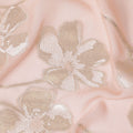 قماش شيفون من الحرير الخالص الفاخر باللون الخوخي الفاتح مع نفس اللون من الفيسكوز مع لوريكس معدني ذهبي وفضي بتصميم زهور -D17233