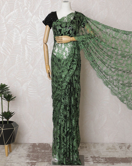 ساري أنيق من الدانتيل بلونين زمردي وأسود مع عمل حجري أنيق، تصميم فرنسي، عرض 110 سم، طول 5.5 متر - البلوزة غير متضمنة-D17813