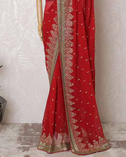 ساري جورجيت كلاسيكي من الحرير الأحمر مع تطريز ذهبي وعمل كريستالي، عرض 110 سم - مصنوع يدويًا في الهند (البلوزة غير متضمنة) -D17828