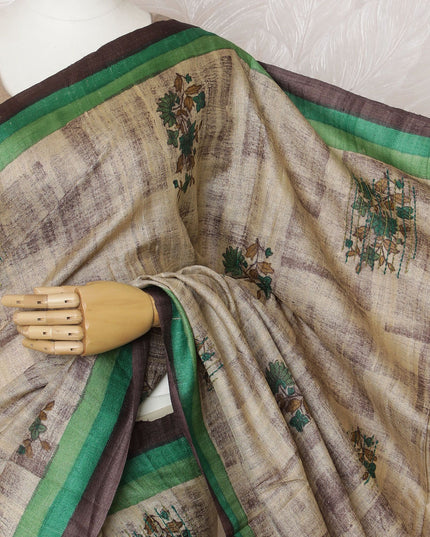 Rustic Beige Tussar Silk Saree with Green Border and Printed Motifs, Traditional Indian Elegance, 110cm Width, 5.5m Length – Blouse Not Included-D17843 Regal Fabrics