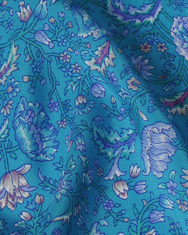 قماش كريب من الحرير الخالص باللون الأزرق السماوي مع زهور اللافندر - صناعة متقنة، عرض 110 سم - الشراء عبر الإنترنت بالمتر-D18037