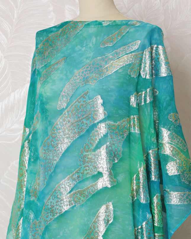 قماش ديراك شيفون حرير أكوا مارين مع أمواج لوركس فضية - طول 140 سم × 3.5 متر - شراء عبر الإنترنت-D18214