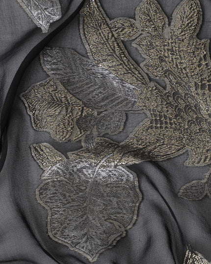 قماش شيفون حريري لامع باللون الفحمي مع لوريكس فضي بعرض 110 سم - نسيج مخصص للإبداعات الحصرية-D18385
