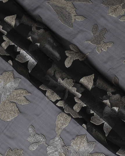 قماش شيفون حريري لامع باللون الفحمي مع لوريكس فضي بعرض 110 سم - نسيج مخصص للإبداعات الحصرية-D18385