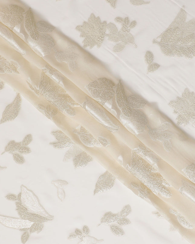 قماش شيفون حرير كريمي كلاسيكي مع لوريكس ذهبي بعرض 110 سم – نسيج خالد للتصاميم الأنيقة-D18389