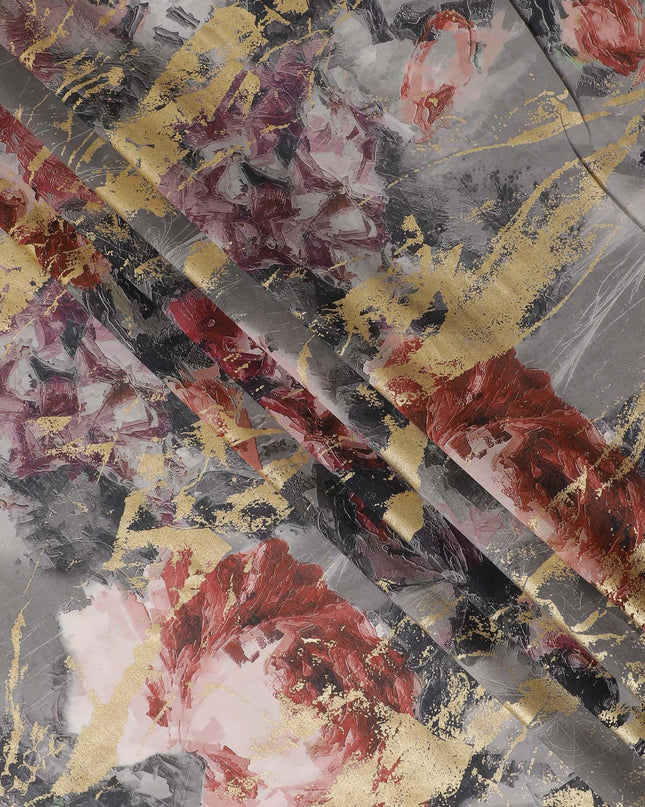 قماش فوال من القطن الإيطالي الخالص باللون الرمادي السحابي مع طباعة متعددة الألوان ذات رقائق ذهبية بتصميم تجريدي -D15713