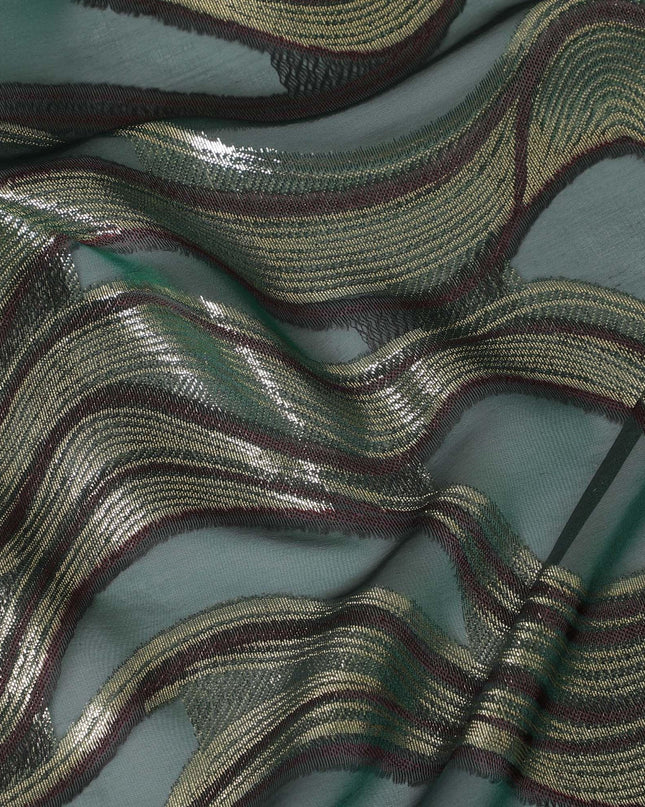 قماش من الشيفون الحريري الفرنسي (الفرنساوي) الفاخر باللون الأخضر الزجاجي مع الفيسكوز البني والوركس المعدني الذهبي بتصميم تجريدي-D14266