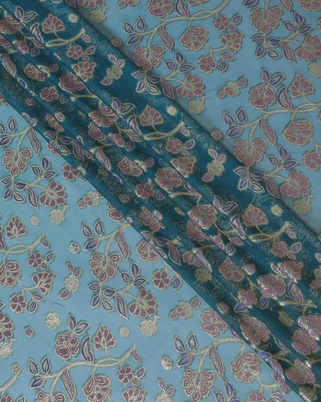 قماش شيفون من الحرير الخالص باللون الأزرق البترولي مع الفيسكوز الأرجواني والأزرق مع اللوريكس المعدني الذهبي بتصميم الأزهار - D14125