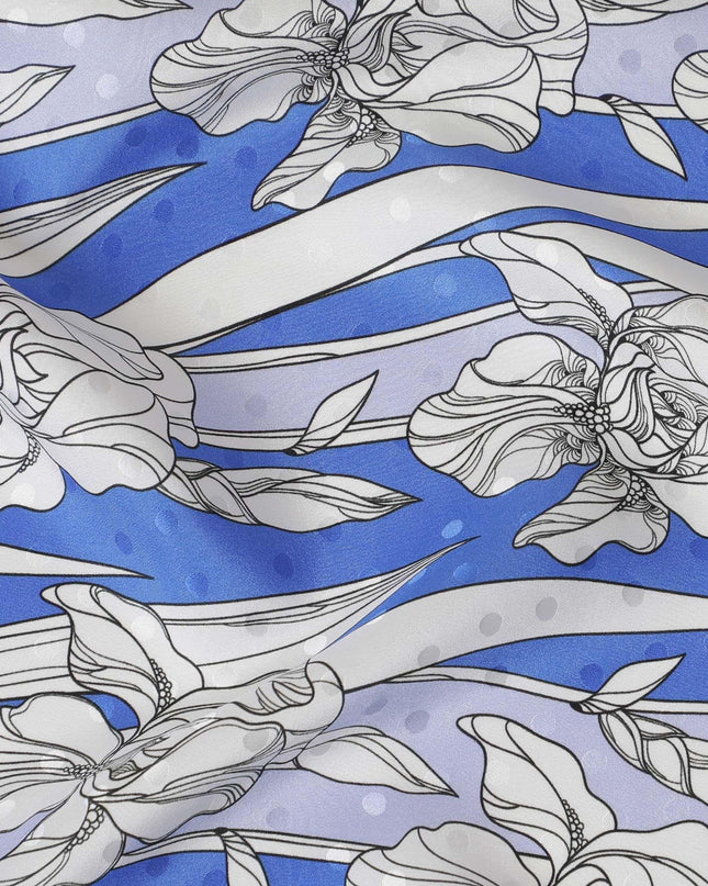 قماش ساتان حريري إيطالي خالص فاخر باللون الرمادي اللؤلؤي مع جاكار بنفس اللون مع طباعة متعددة الألوان ولوريكس معدني ذهبي بتصميم زهور-14306