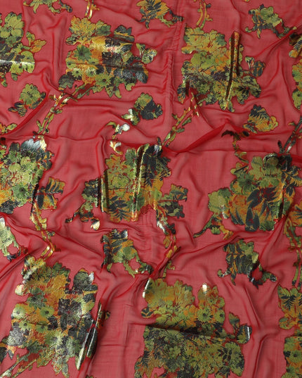 قماش شيفون حريري باللون الأحمر مع جاكارد معدني متعدد الألوان بتصميم فاخر. طول القطعة من هذا المنتج 1.30 متر