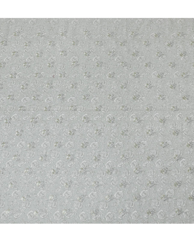 قماش الفوال القطني الخالص الفاخر من Brook Green بنفس اللون، طباعة باللون الأبيض الفاتح بها تطريز باللون الأخضر الداكن بتصميم الأزهار-D15040