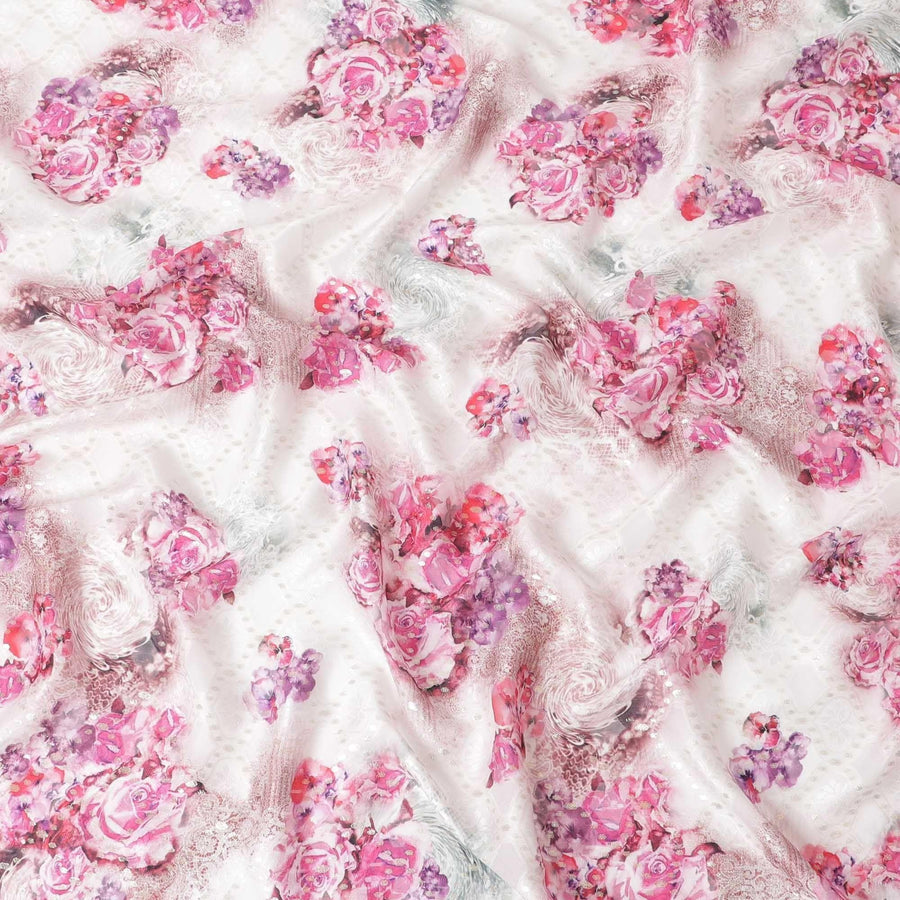 قماش شيفون حريري باللون الأبيض الفاتح مع طباعة متعددة الألوان بتصميم الأزهار مع اللوريكس المعدني الذهبي -D6953