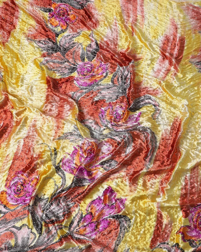 قماش رايون مخملي أصفر اللون مع طبعات متعددة الألوان وأحجار خضراء ومسامير فضية بتصميم زهور