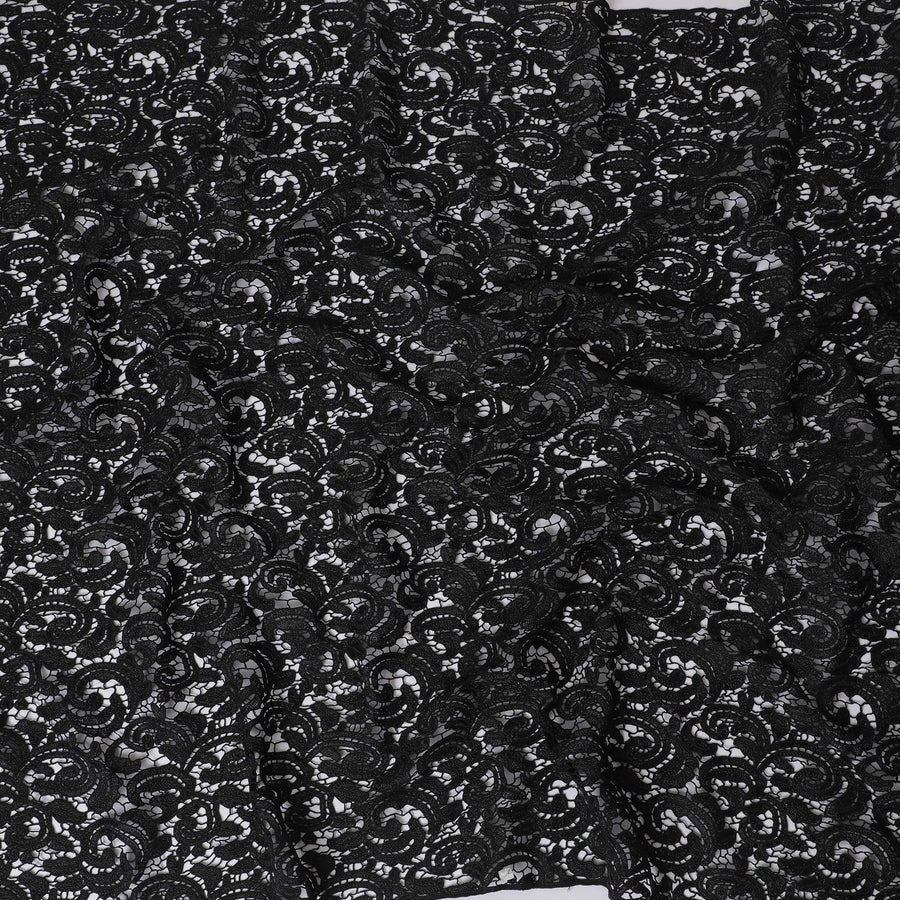 قماش دانتيل غيبور أسود مع نسج معدني بنفس اللون بتصميم فاخر -D11783