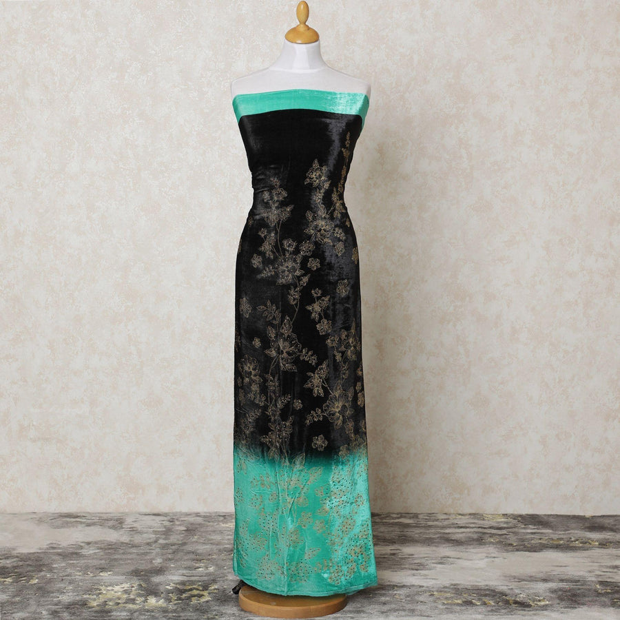 قماش مخملي ممزوج بالحرير باللون الأسود إلى الأخضر الباستيل مع طباعة رقائق ذهبية مع أعمال حجرية بتصميم الأزهار - D12006