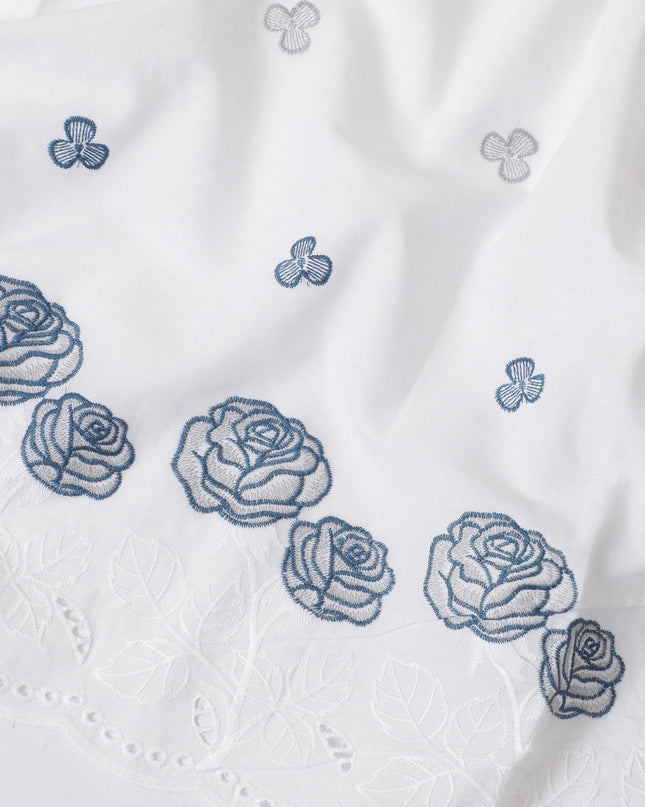 قماش فوال من القطن الخالص الأبيض الفاخر بنفس اللون والتطريز الأزرق بتصميم الأزهار-D13602