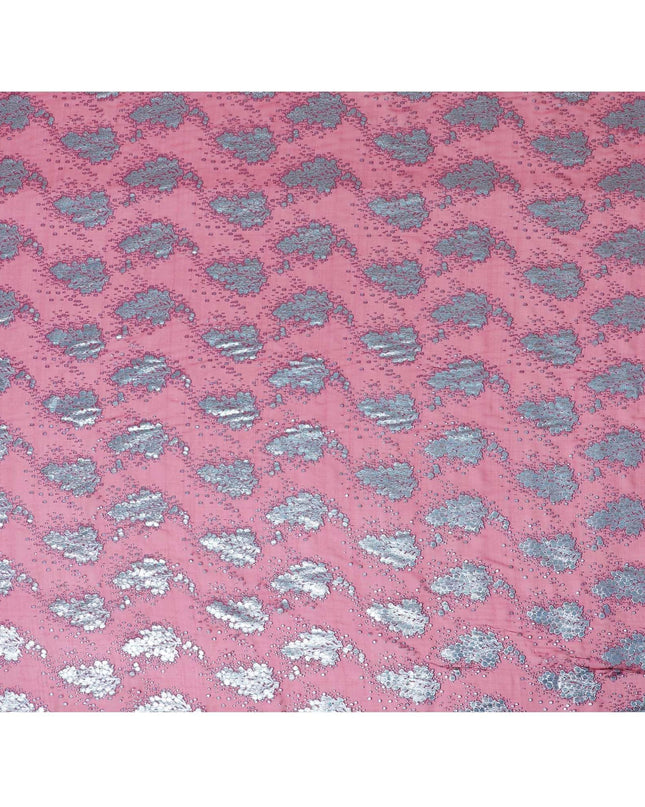 قماش من الشيفون الحريري باللون الوردي الداكن مع لوريكس معدني باللون الأزرق الفاتح والنحاس بتصميم الأزهار - D8042
