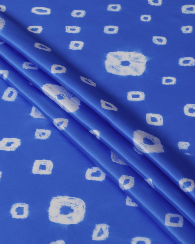 قماش ساتان حريري نقي فاخر باللون الأزرق الملكي مع طباعة باللون الأبيض الفاتح بتصميم هندسي-D13259