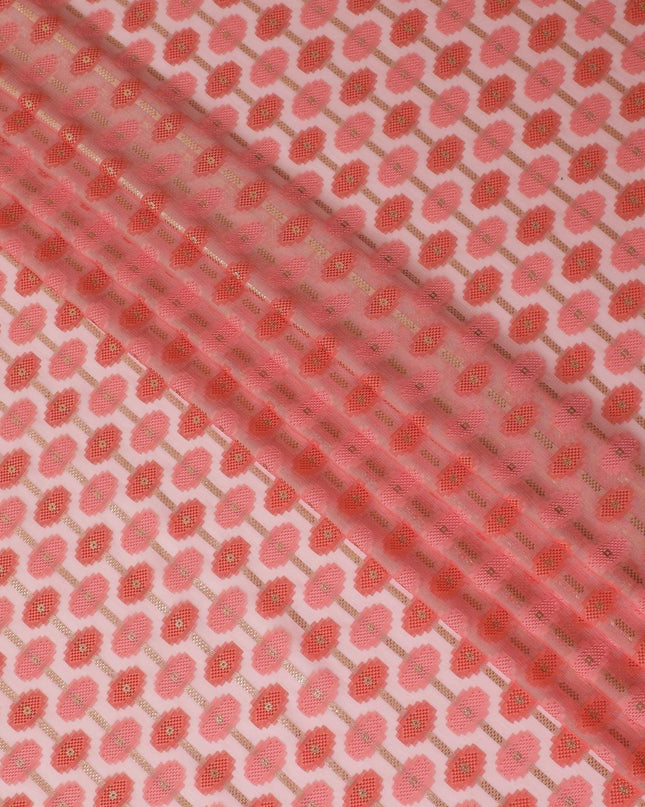 قماش شيفون حريري فرنسي (فرنساوي) فاخر باللون الوردي السلموني مع نفس اللون من الفيسكوز مع لوريكس معدني ذهبي بتصميم تجريدي -D12705