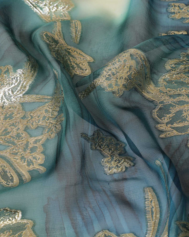 قماش شيفون مطبوع يدويًا من الحرير الخالص الفاخر باللون الأزرق البترولي والزيتوني الفاتح مع لوركس معدني ذهبي بتصميم زهور-D9074