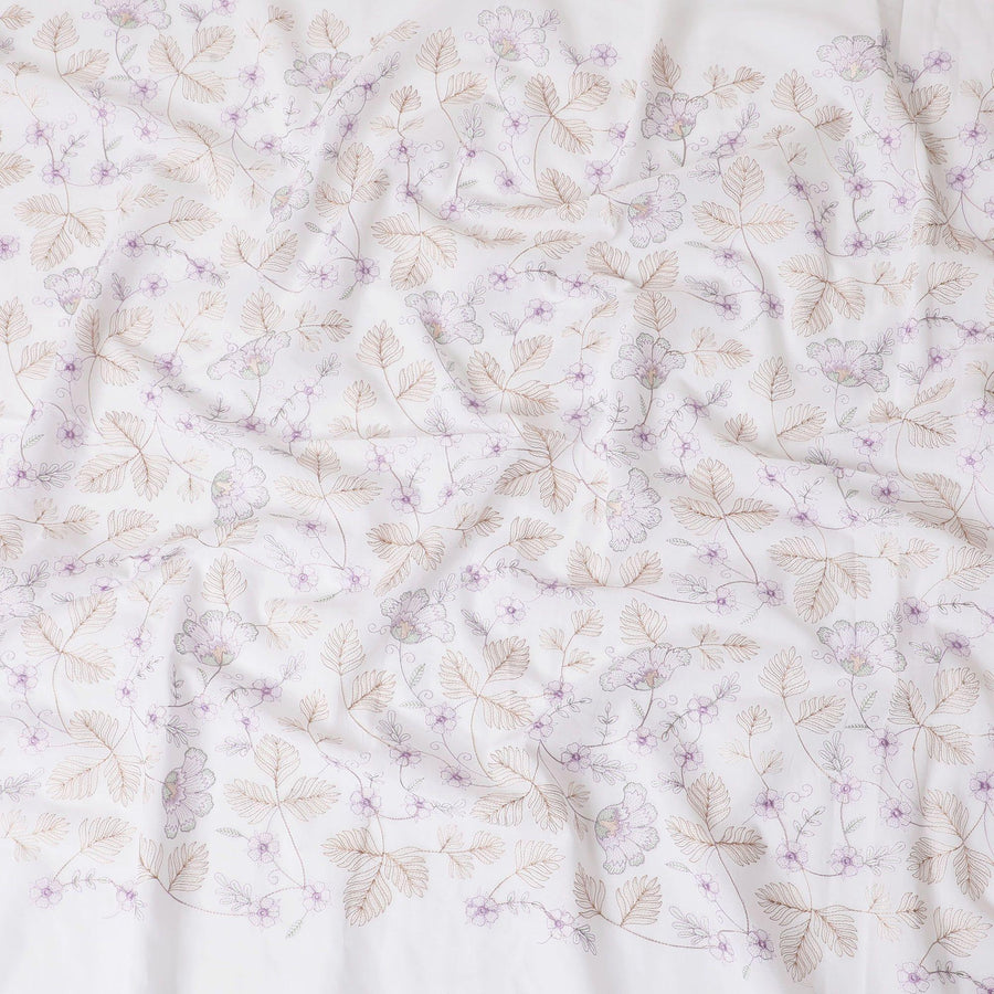 قماش فوال من القطن الخالص الأبيض الفاخر مع تطريز باللون البني والخزامى بتصميم الأزهار-D15231