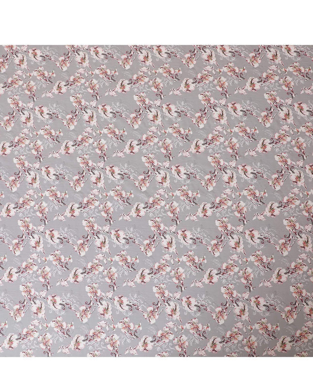 قماش قطني باللون الرمادي السحابي مع طباعة باللون البيج والمارون والوردي الزهري بتصميم الأزهار D9019