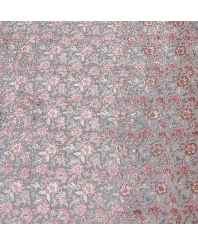 قماش شيفون صناعي رمادي سحابي مع طباعة مخملية متعددة الألوان بتصميم زهور-D14163