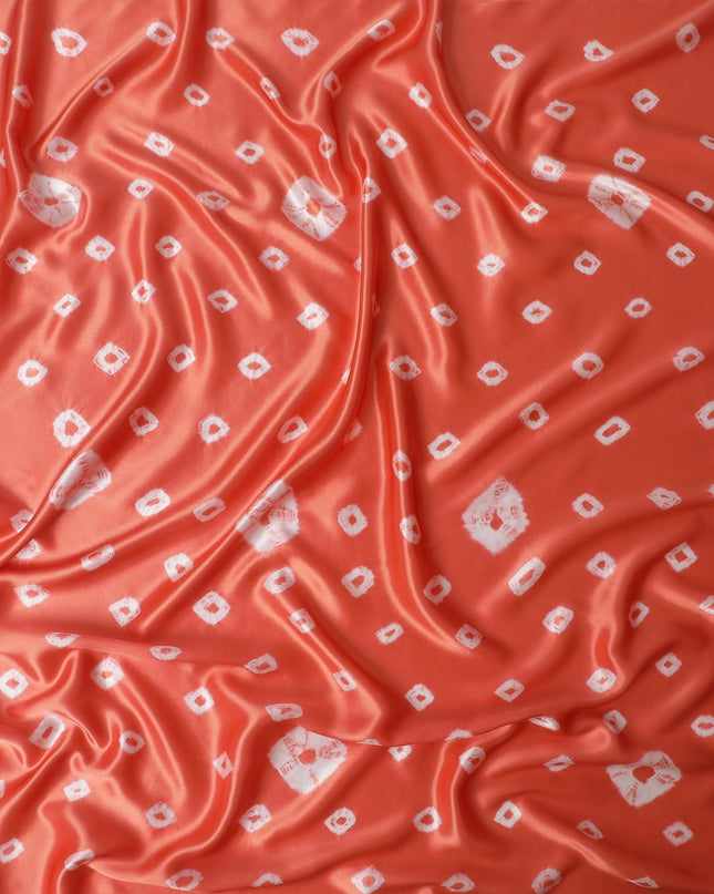 قماش ساتان حريري نقي فاخر باللون البرتقالي مع طباعة باللون الأبيض الفاتح بتصميم هندسي-D13258