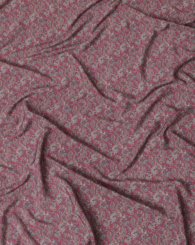 قماش كريب صناعي وردي كرزي مع طباعة متعددة الألوان بتصميم فاخر-D15022