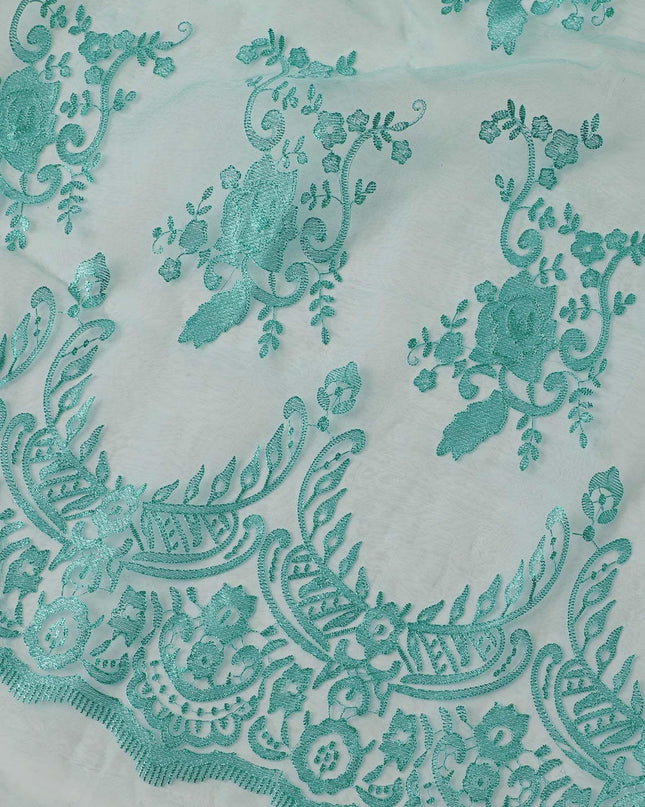 قماش الأورجانزا الصناعي باللون الأزرق البحري مع تطريز بنفس اللون بتصميم فاخر