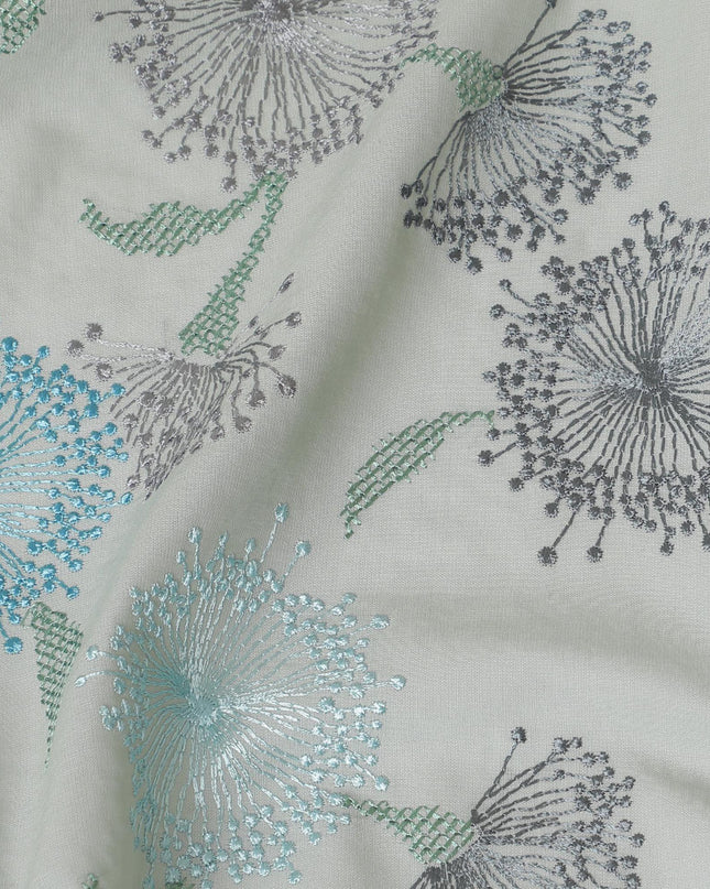 قماش فوال قطني أخضر لوريل بنفس اللون، أزرق فاتح وتطريز رمادي معدني بتصميم زهور-D14469