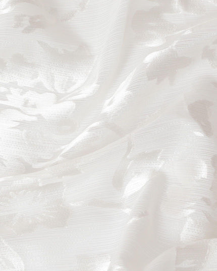 قماش شيفون من الحرير الخالص باللون الأبيض مع جاكار فضي بتصميم زهور -D15314