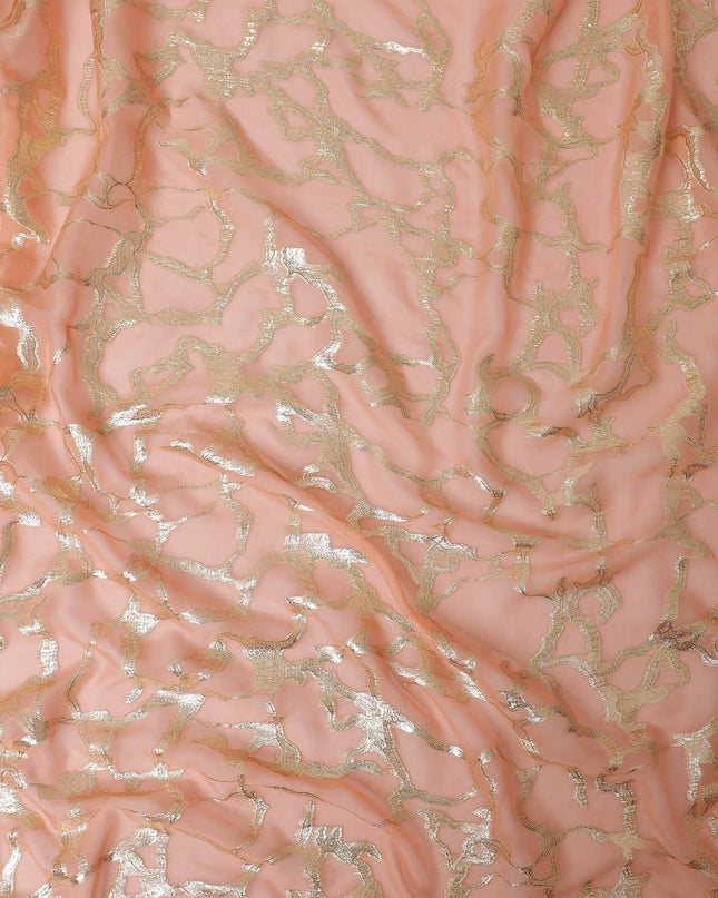 قماش شيفون من الحرير الخالص الخوخي الفاخر مع لوريكس معدني ذهبي بتصميم تجريدي -D13193