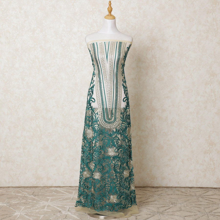 قماش تول نايلون ذهبي فاتح بنفس اللون، وتطريز باللون الأخضر المخضر مع أعمال حجرية بتصميم الأزهار-D12214