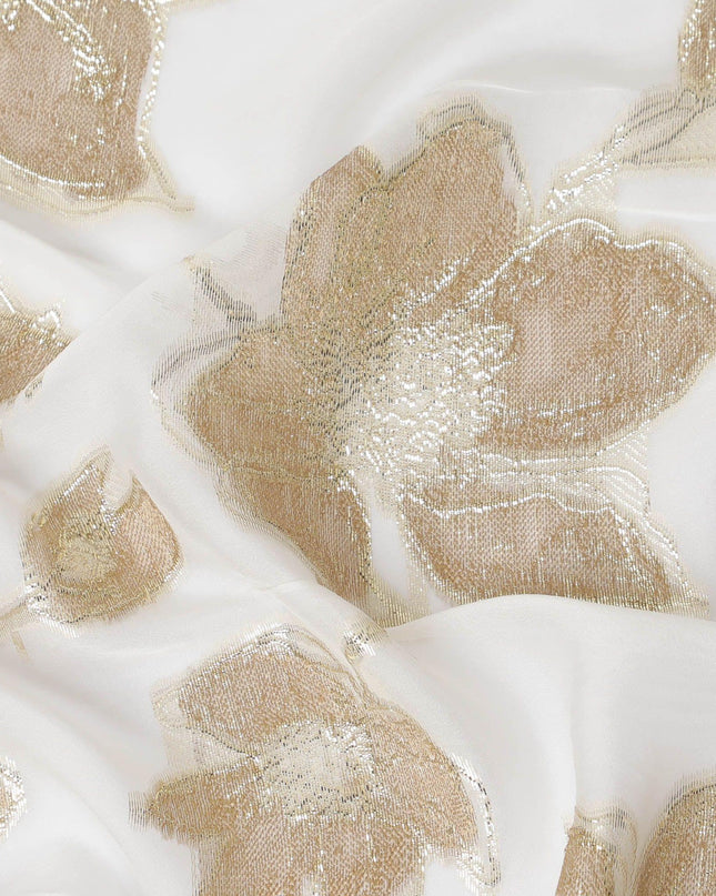 قماش شيفون حريري فرنسي (فرنساوي) فاخر باللون الأبيض الفاتح مع فيسكوز بيج زيتوني مع لوريكس معدني ذهبي بتصميم زهور -D14061
