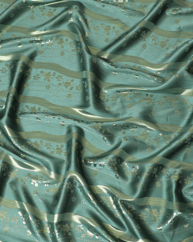 قماش ساتان من الحرير الخالص باللون الأخضر بنفس اللون وطبقة ذهبية معدنية بتصميم مخطط - D11050