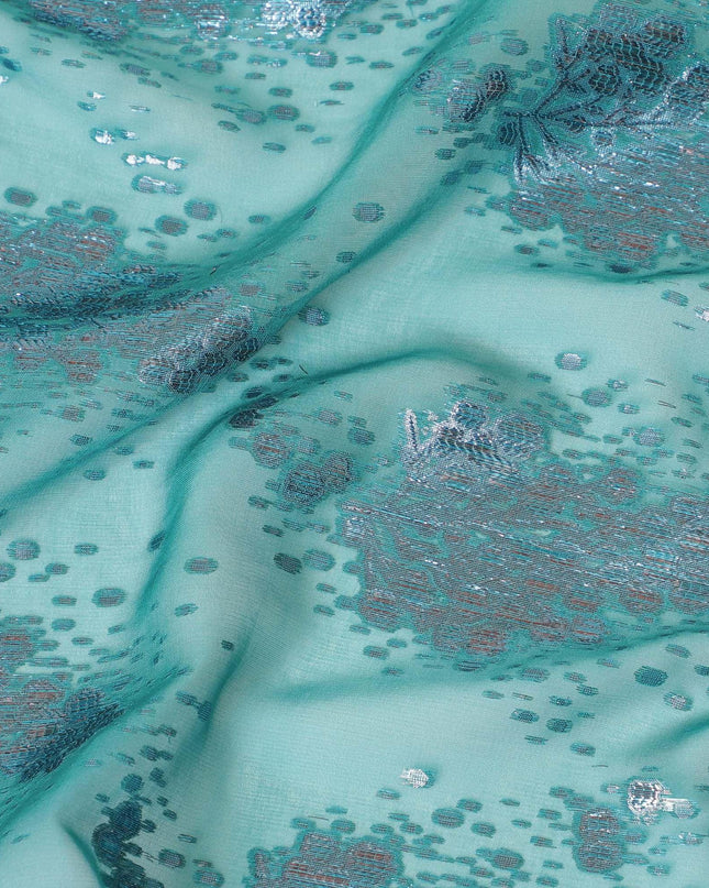 قماش من الشيفون الحريري باللون الأخضر البحري مع اللوريكس المعدني باللون الأزرق الفاتح والنحاسي بتصميم الأزهار - D8045