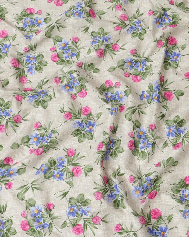 قماش فوال قطني باللون البيج الفاتح مع جاكار بنفس اللون مع طباعة باللون الأخضر الزيتوني والأزرق والوردي الساخن بتصميم الأزهار-D6309