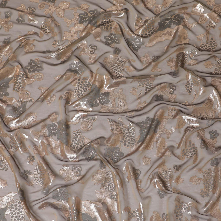 قماش شيفون حريري فرنسي (فرنساوي) فاخر باللون البني الزيتوني مع الفيسكوز الرمادي والوركس المعدني البني بتصميم الأزهار-D14278
