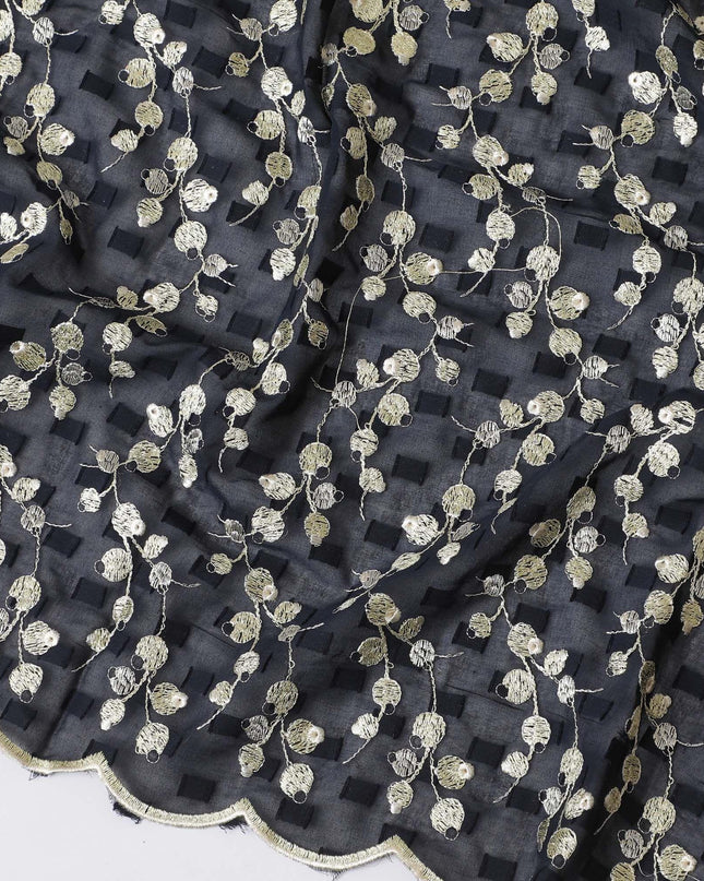 قماش الفوال القطني الخالص (الثوب السوداني) باللون الأزرق الداكن مع نفس مشبك الحبل مع تطريز أصفر وذهبي أشقر بتصميم الأزهار-D13824