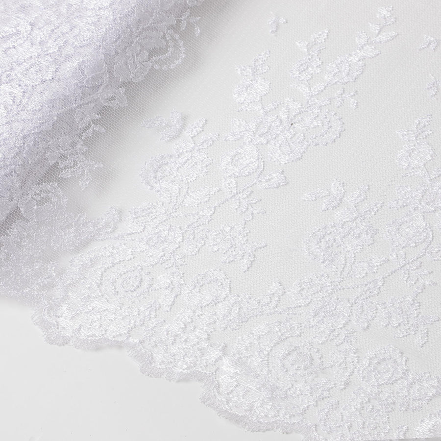 قماش دانتيل أبيض مع تطريز أبيض بتصميم زهور